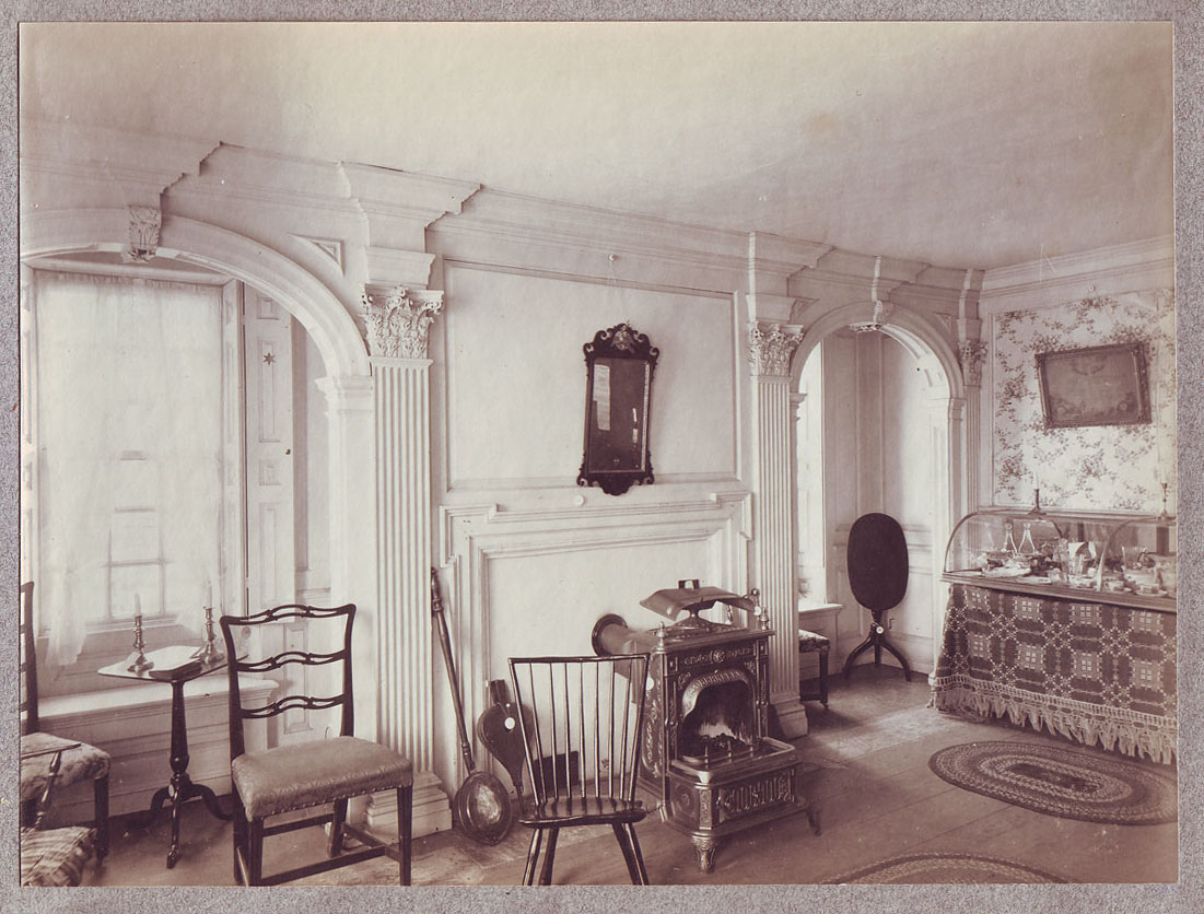 Royall House: Historic Interiors
